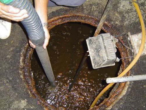 樟木头镇隔油池清理