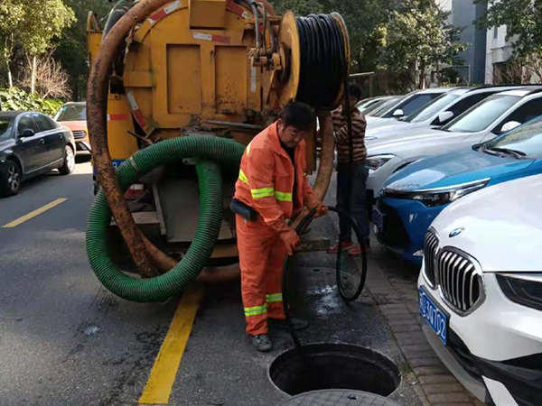 樟木头镇排污管道清淤